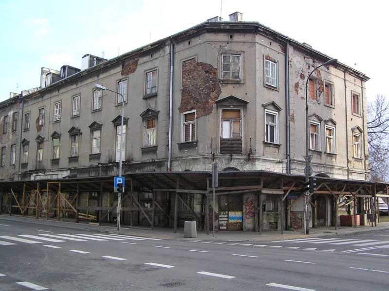 Kamienica to nie tylko klimat, czyli co warto sprawdzić przed zakupem mieszkania w kamienicy
