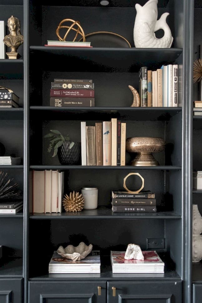 Shelfie – 3 sposoby na spersonalizowanie domowej półki