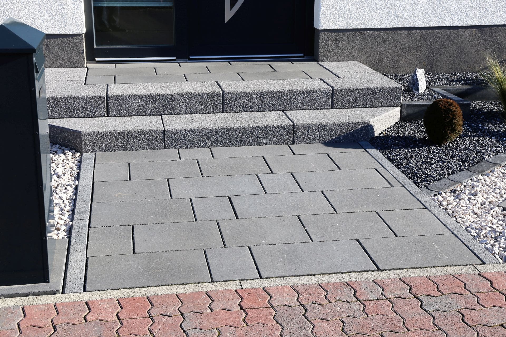 Renowacja kostki brukowej – poradnik DIY